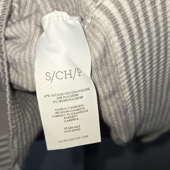 CAbi #4663 Charlie Pullover Striped Gray and White Sweater Size Small - Picture 4 of 6